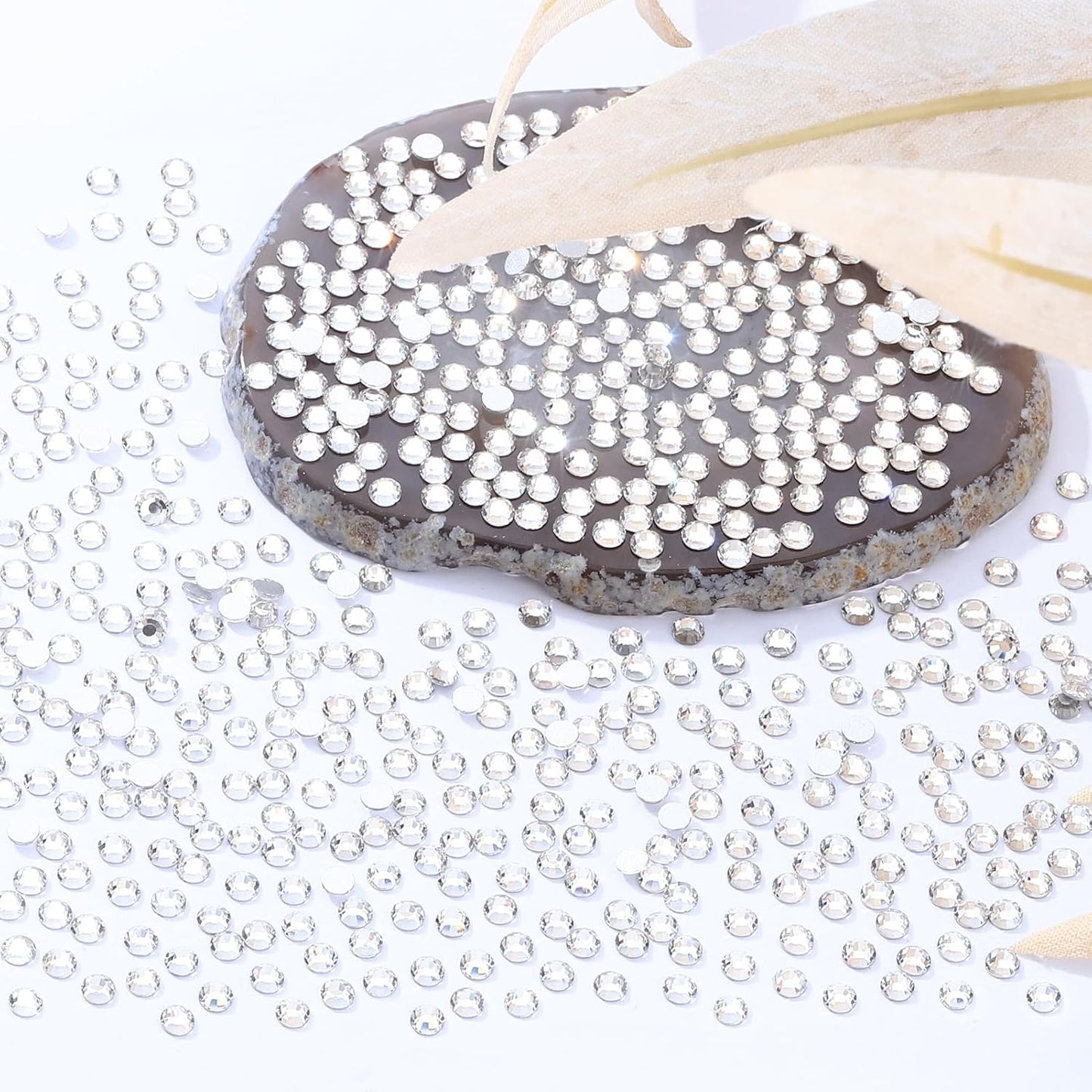 Crystal Clear Flatback Rhinestones, Glass Rhinestones for Nail Art and Craft, Glue Fix, Loose Crystal Gemstones(Crystal, SS10, 2880pcs, 2.7-2.8mm)